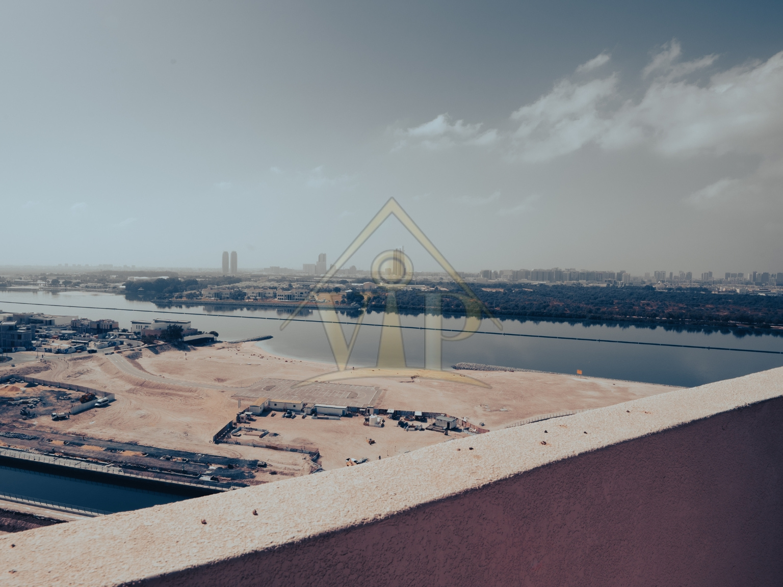 Marina Bay by Damac - 1BR |Sea View | Spacious Balcony | Well Maintained Unit