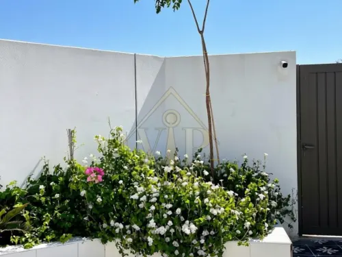 3BR _ CEDARS Yas Acres | Upgraded Corner Villa Facing Community Center | Corner Unit - 24