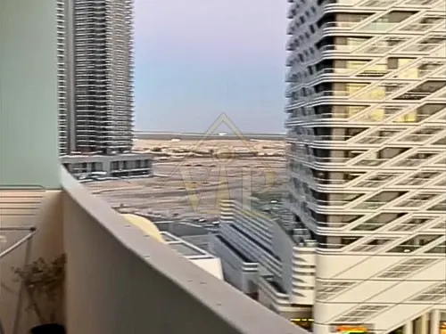1 BR in Marina Bay by DAMAC, Waterfront Living | High in Demand | Running Balcony - 3