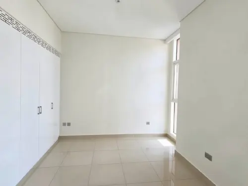 3BR Simplex + M _ United Square Desert Khalidiya _ Road View | Massive Well- Maintained Unit with Balcony | 2 Parking | with Amenities - 14