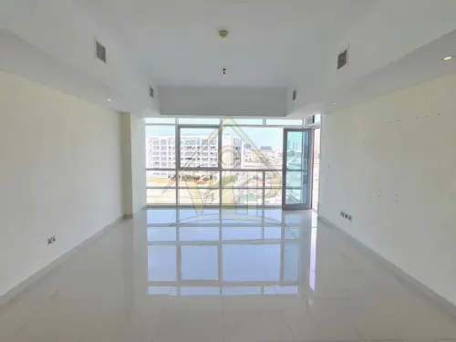 2BR _ Al Marasy _ Al Bateen _ Alluring Canal View | Massive Layout | Blend of Luxury and Convenient Living - 4