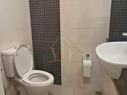 1 BR in Marina Bay by DAMAC, Waterfront Living | High in Demand | Running Balcony - 12
