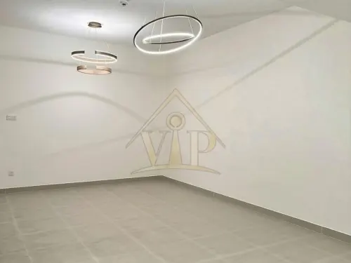 3BR _ CEDARS Yas Acres | Upgraded Corner Villa Facing Community Center | Corner Unit - 4